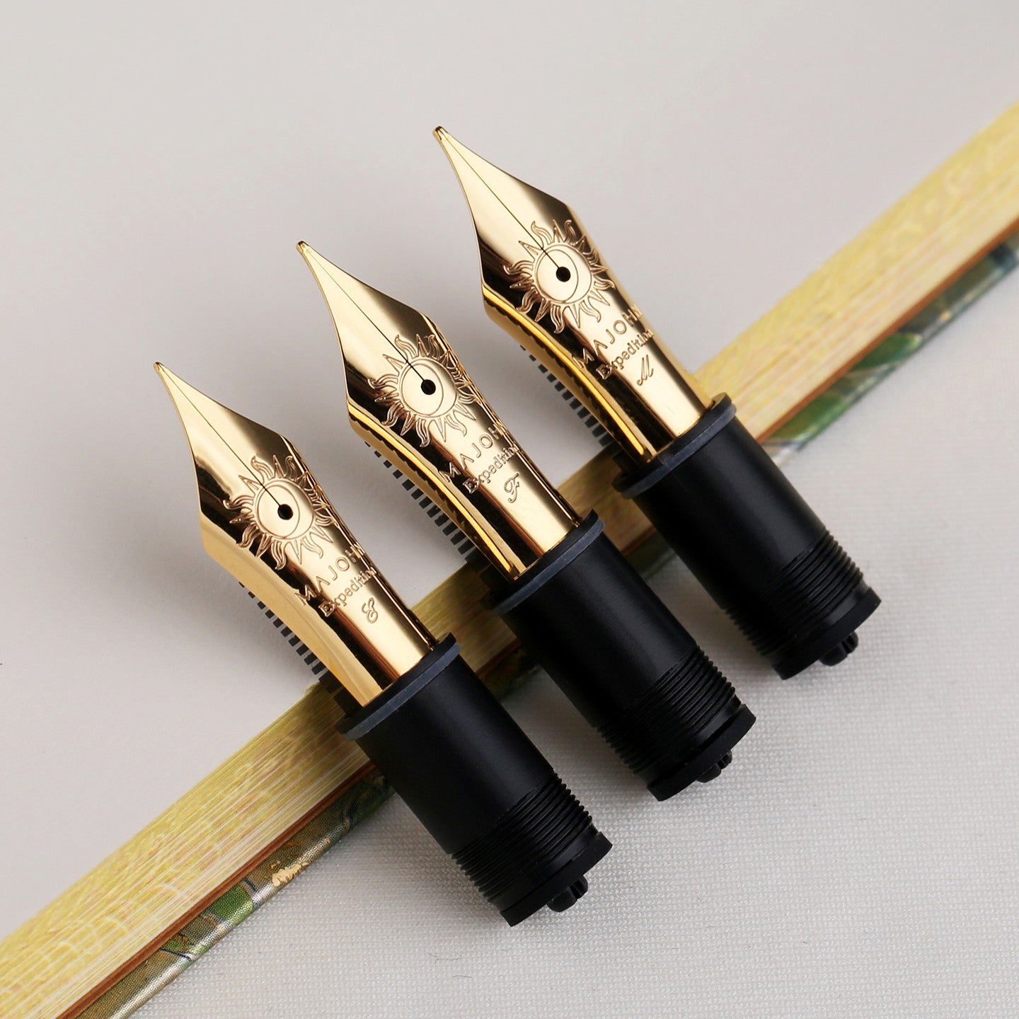 Moonman Sun Expedition Size 8 Fountain Pen Nib  – Gold-Plated Replacement Nib Unit for P139 & P140 Fountain Pens