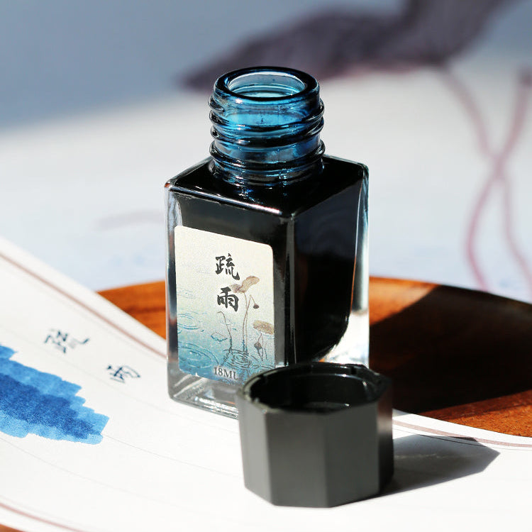Moonman 18ml Glass Bottle Fountain Pen Colour Ink, No Blocking, Non Carbon Dye, Classic Designed Bottle Ink (Royal Blue)