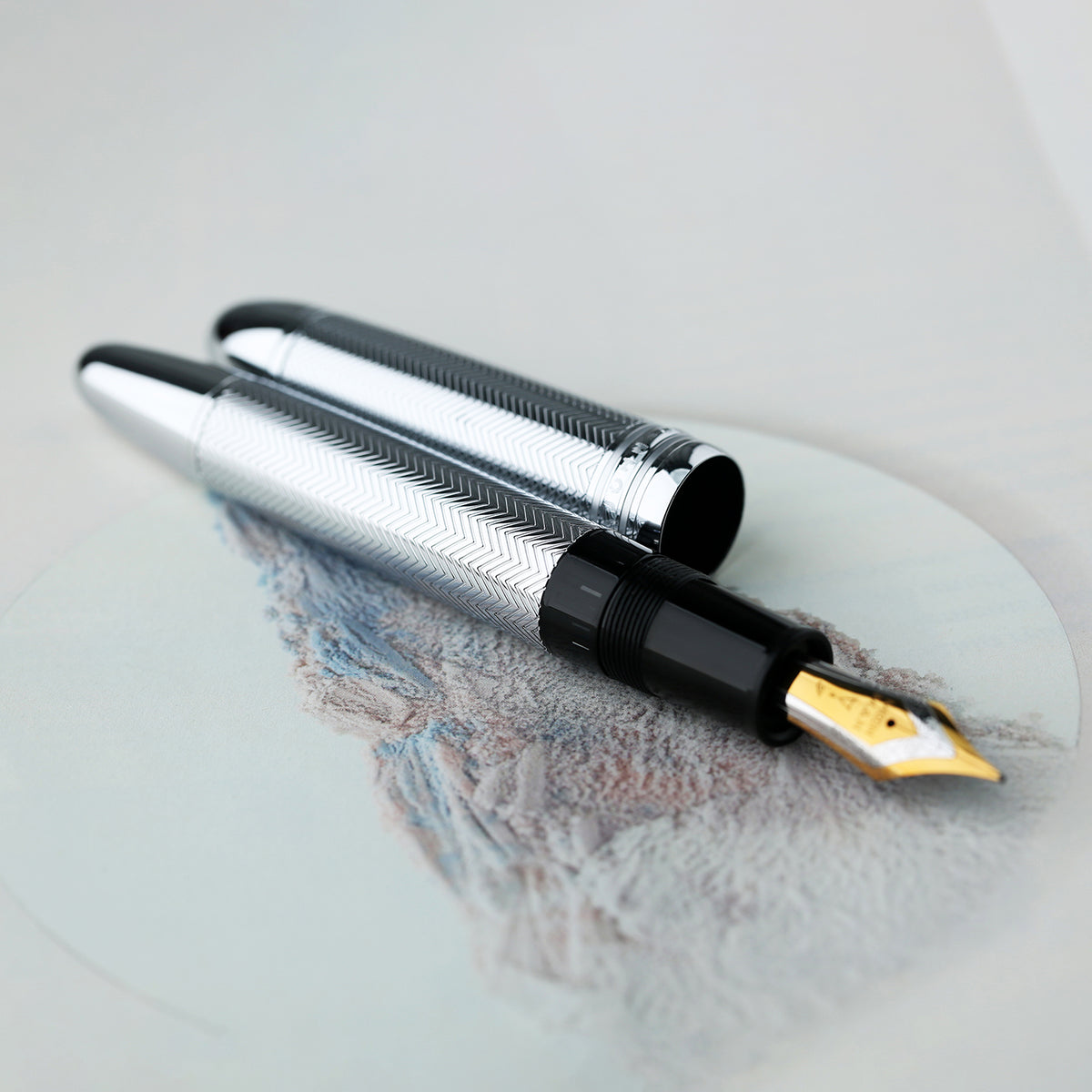 Moonman P141 Silver Brass Piston Fountain Pen with #8 Fine Nib, Ink Window – Luxury Business Pen
