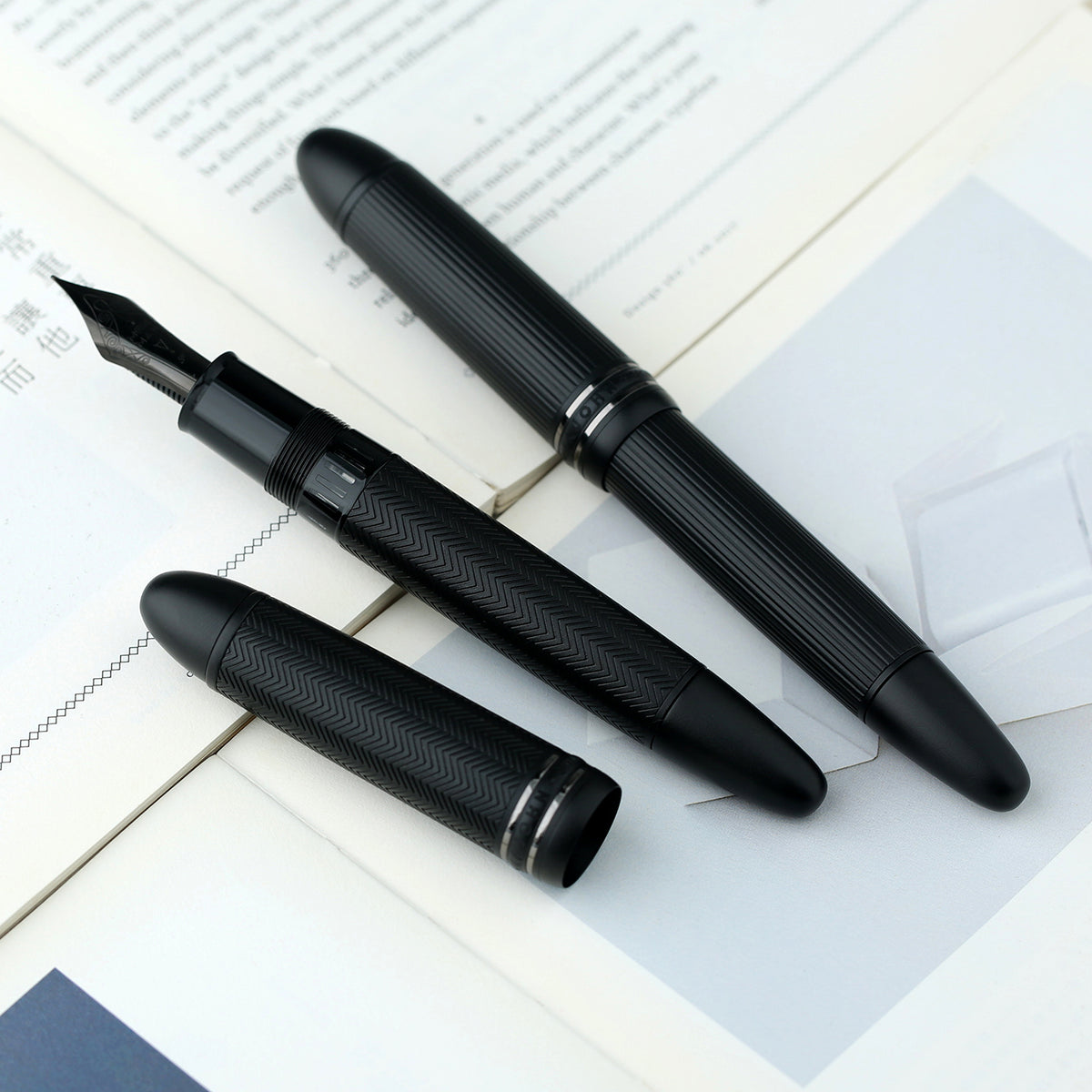 Moonman P141 Black Brass Carved Fountain Pen with #8 Fine Nib, Ink Window – Luxury Business Pen