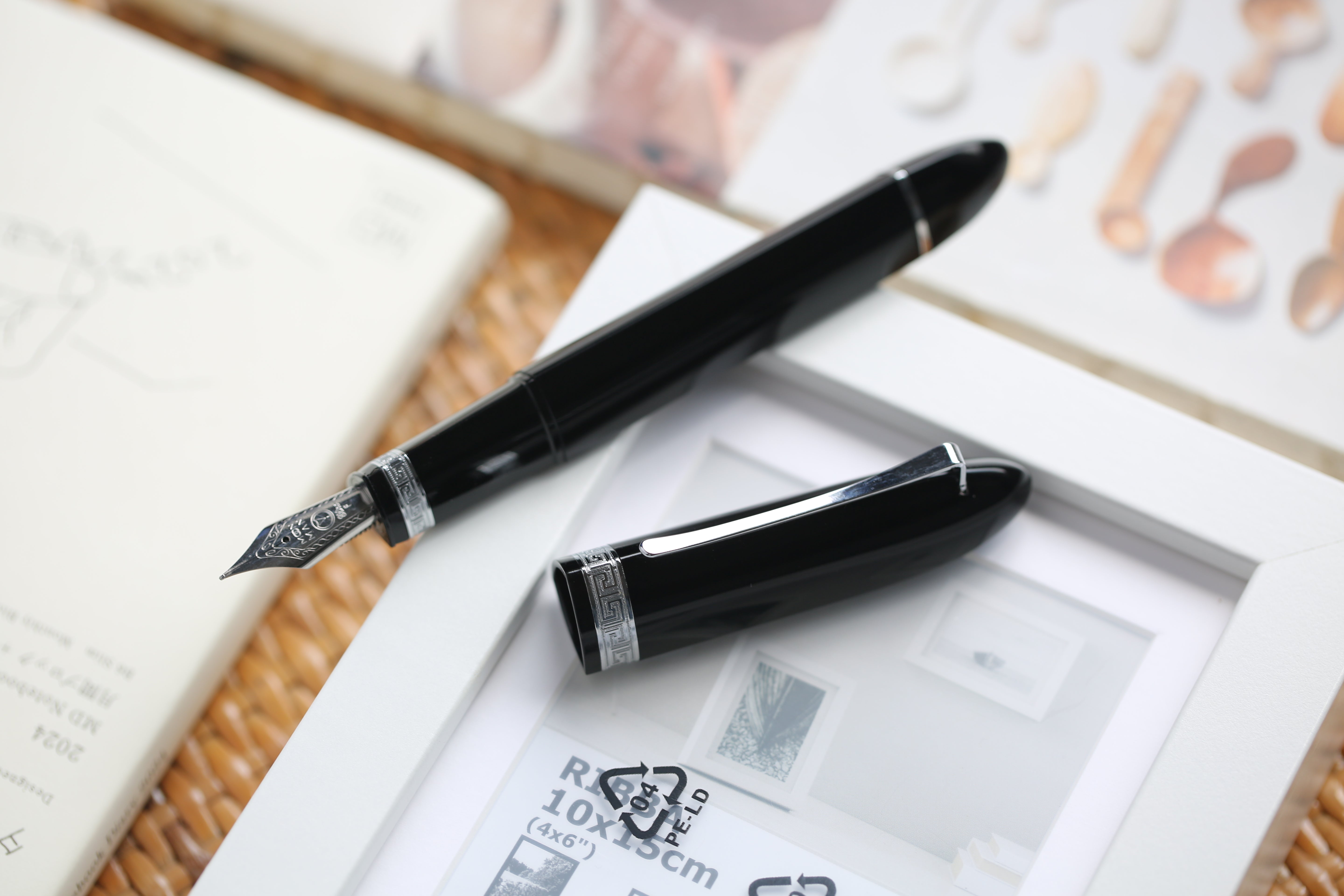 Moonman V60 Triangular Piston Fountain Pen – Ergonomic Fine Writing Instrument with Resin Body And Gift Box (Black With Silver Trim & Clip)