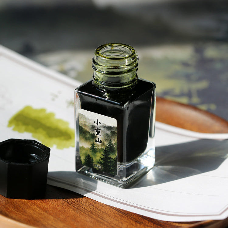 Moonman 18ml Glass Bottle Fountain Pen Colour Ink, No Blocking, Non Carbon Dye, Classic Designed Bottle Ink (Muddy Green)
