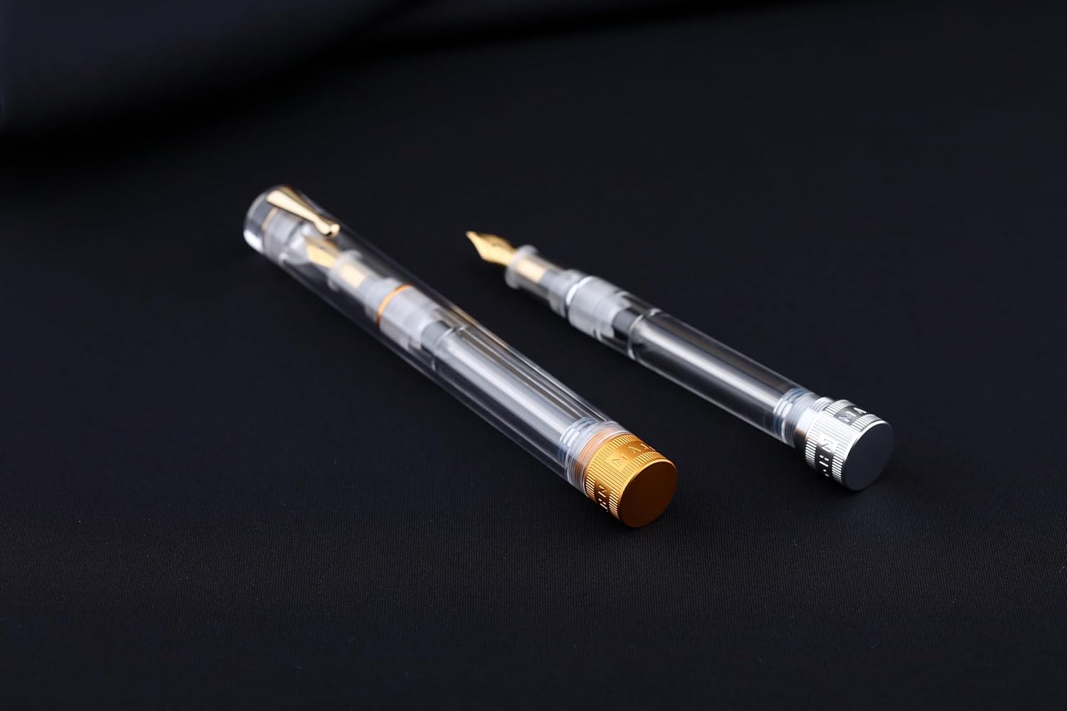 Moonman Majohn V1 Vacuum Filling Fountain Pen Extra Fine Nib, Transparent Acrylic Demonstration Writing Gift Pen with Box (Golden Clip)