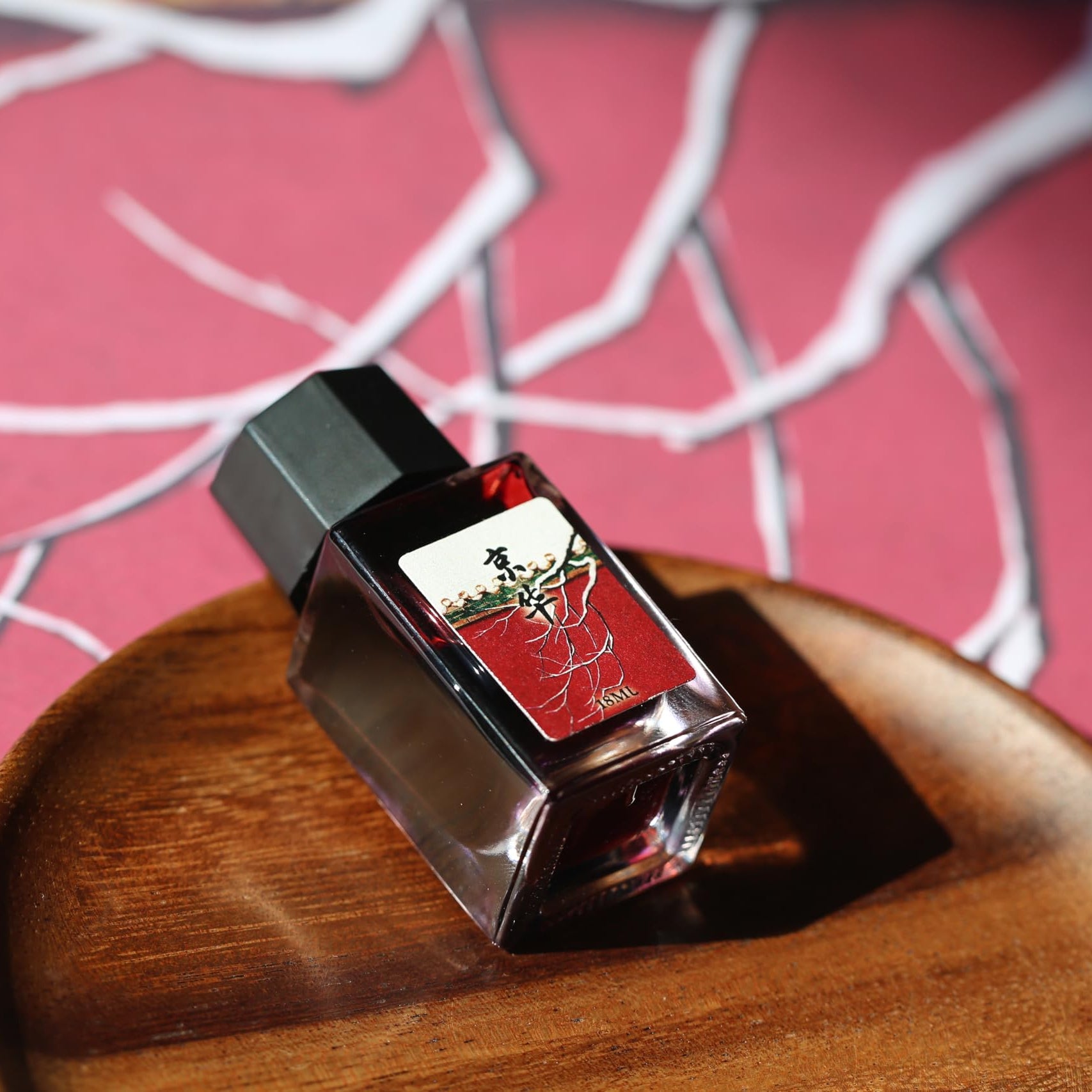 Moonman 18ml Glass Bottle Fountain Pen Colour Ink, No Blocking, Non Carbon Dye, Classic Designed Bottle Ink (Chrerry Red)