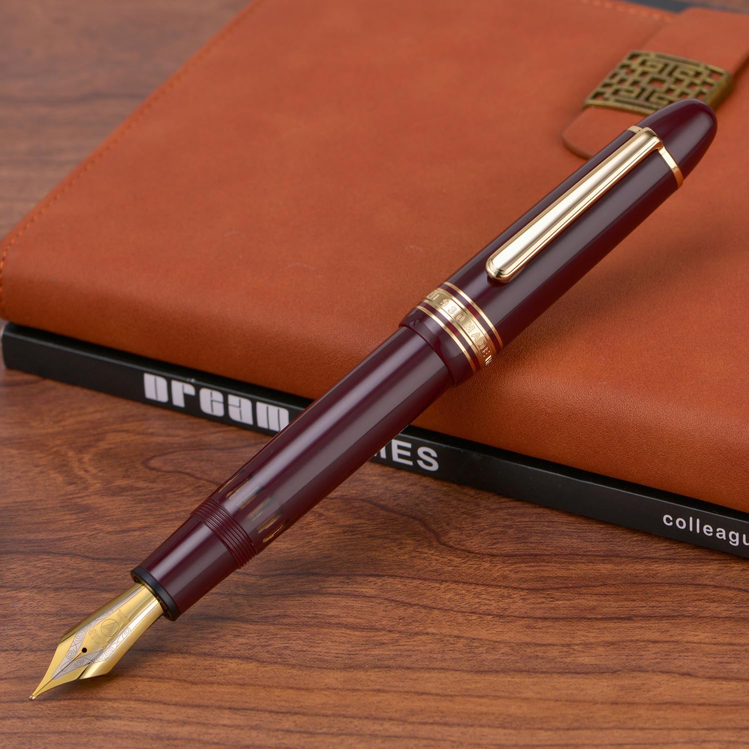 WingSung Junlai 930 Acrylic Fountain Pen, Size 9 Medium Nib with Piston Filling System, Piano Black Fence Ink Tank Design Smooth Writing Pen (Gold Trim)