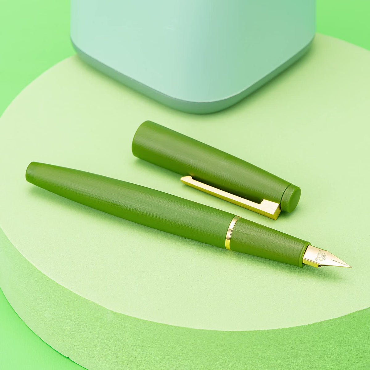Jinhao 80 Fountain Pen – Avacado Green Fiber-Brushed Finish with Gold Clip, Fine Nib
