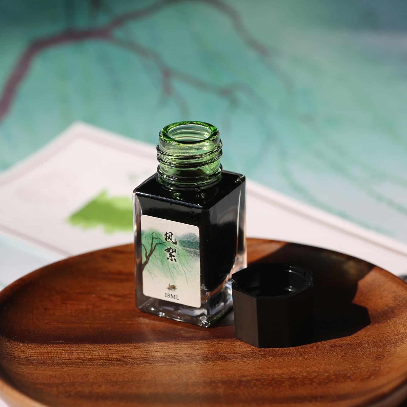 Moonman 18ml Glass Bottle Fountain Pen Colour Ink, No Blocking, Non Carbon Dye, Classic Designed Bottle Ink (Grass Green)