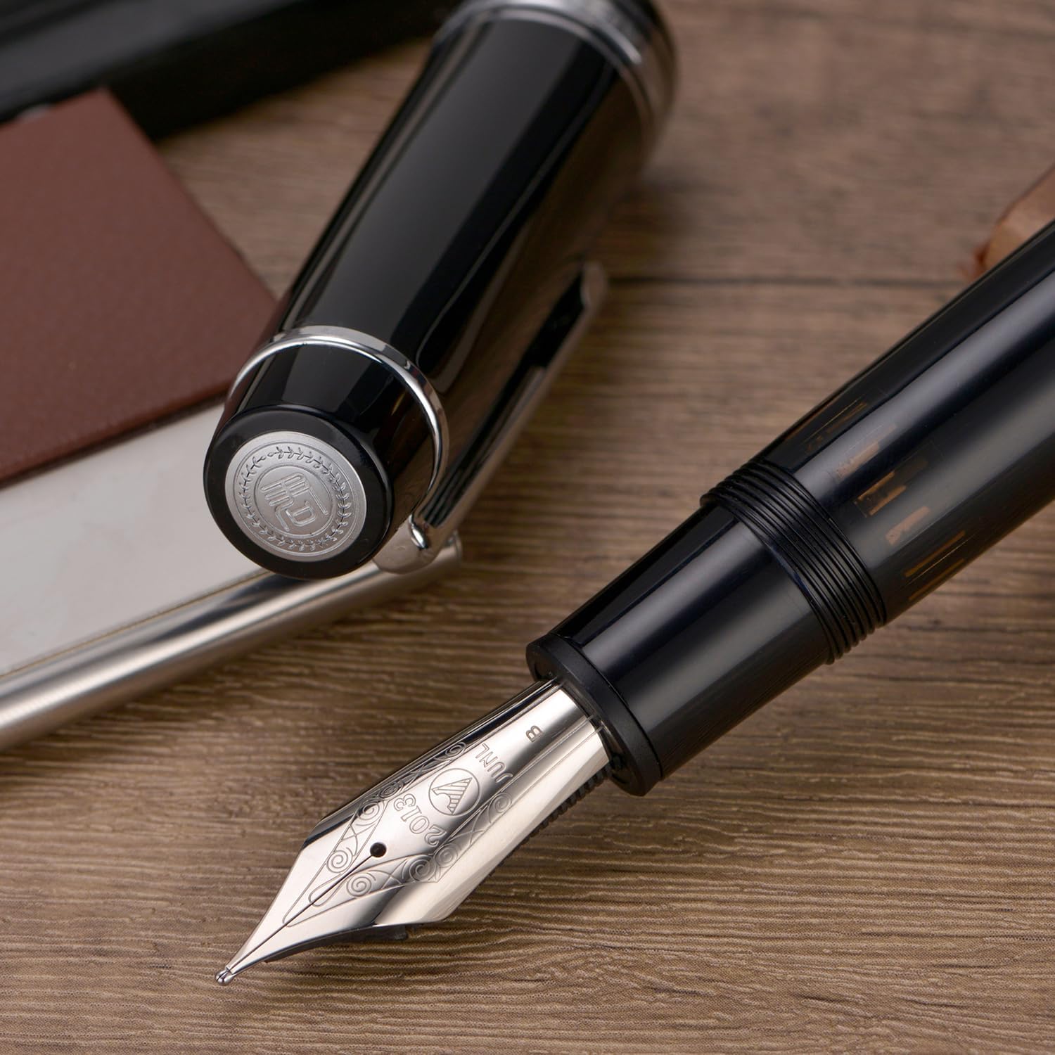 WingSung Junlai 930 Acrylic Fountain Pen – Flat Top Design with Piston Filling System, Size #9 Iridium Nib in Fine, Medium & Broad – Piano Black Fence Ink Tank with Silver Trim (No Ink)
