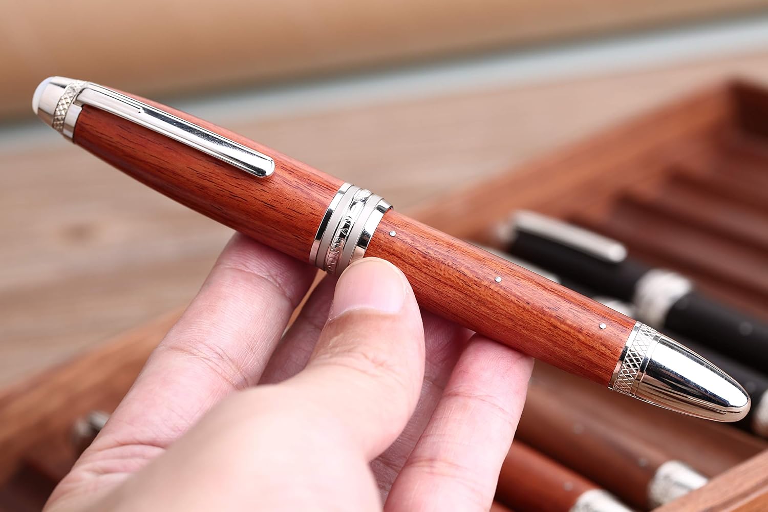 Moonman M1000 Handmade Rosewood Fountain Pen BOCK Fine Nib, Rivet Pearl Top Writing Pen Silver Clip Beautiful Writing Pen