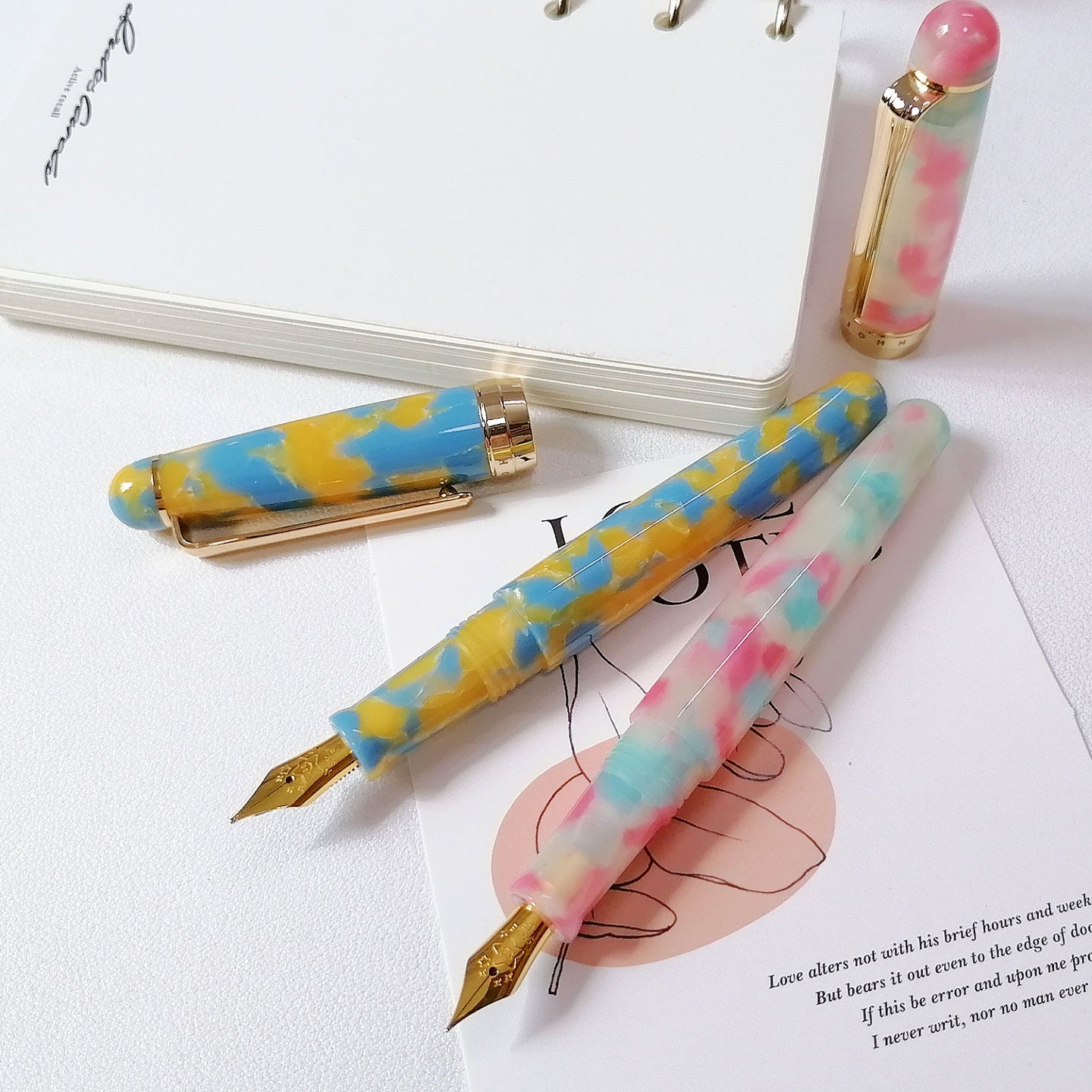 Moonman S9 Acrylic Fountain Pen – Candy Color Resin Barrel, Gold Trim, Smooth Fine Nib