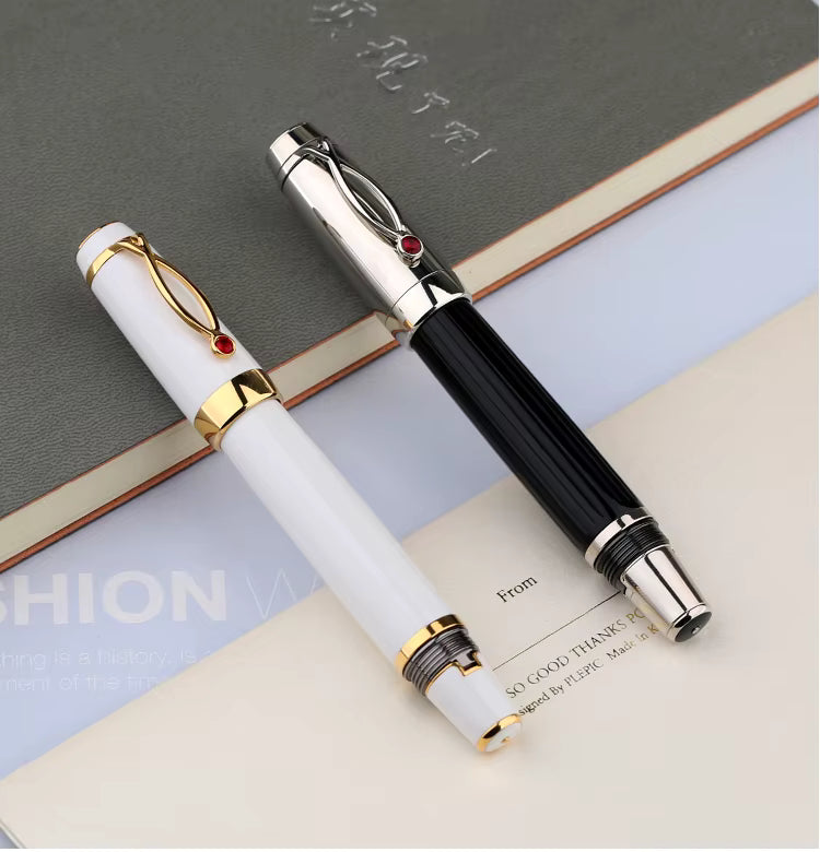 Moonman X1 Retractable Fountain Pen - White Resin, Extra Fine Nib with 6 Black Ink Cartridges