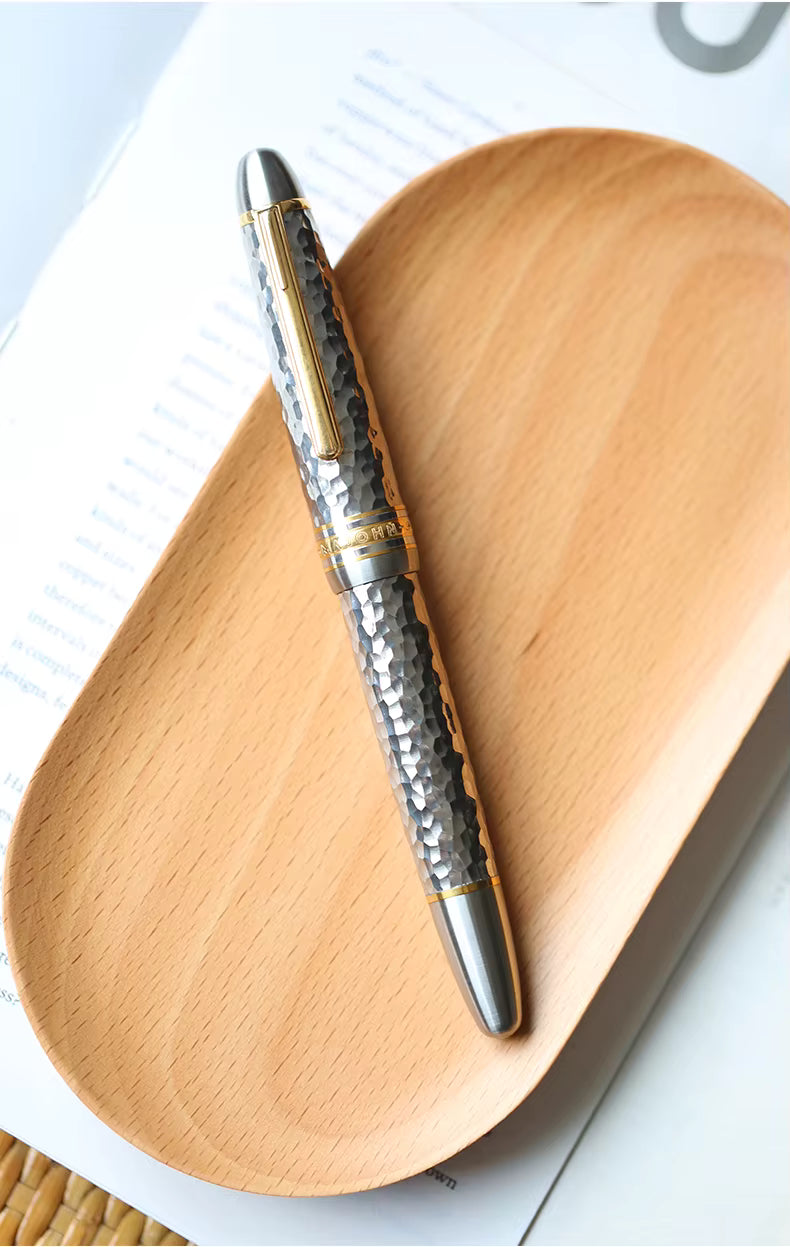 Moonman P136 Titanium Hammered Edition Fountain Pen – Textured Metal Body, Fine Nib, Gold Trim, Premium Writing Fountain Pen