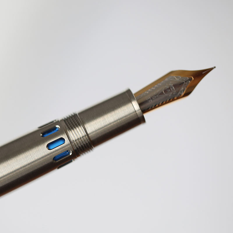 Majohn P141 Titanium Alloy Fountain Pen – Size 8 F Nib, Ink Window, Gold Clip