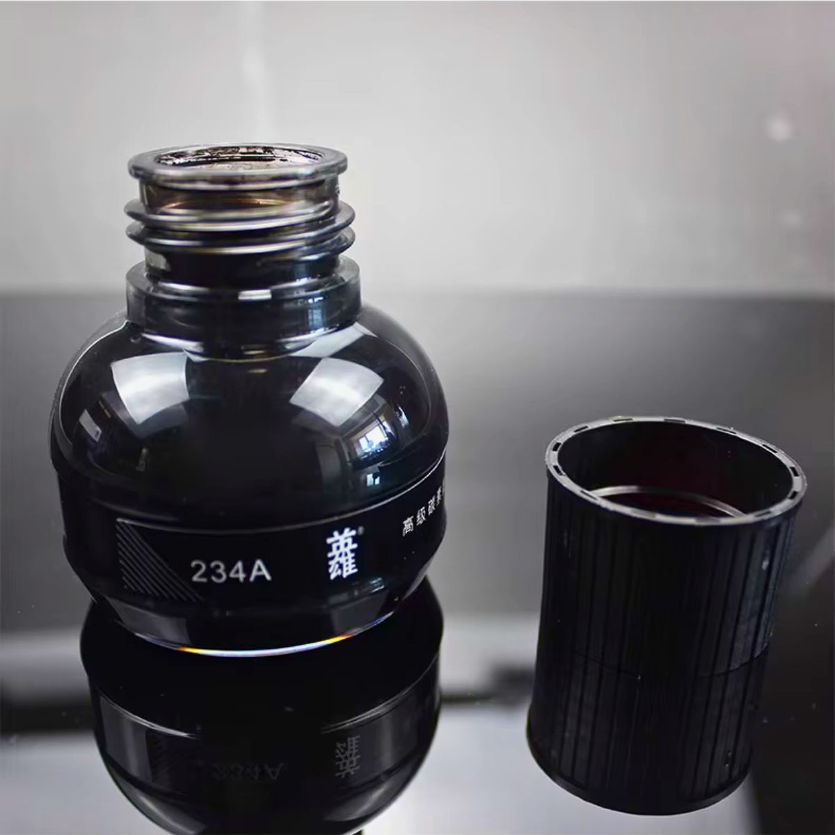 Hero 233A (Blue, 75ml) & 234A (Black, 70ml) Fountain Pen Ink Bottle – Non-Carbon, Quick-Drying, Smooth Flow for Fountain Pens, Calligraphy & Office Use