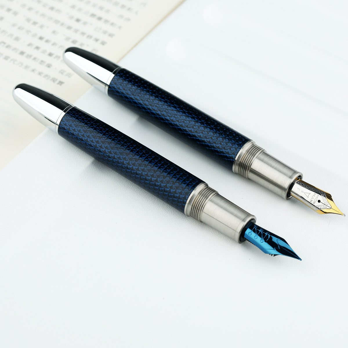 Moonman P136 Twilight Blue with Flex Nib, Smooth Metal Piston Filling Mechanism, Textured Body & Silver Trim