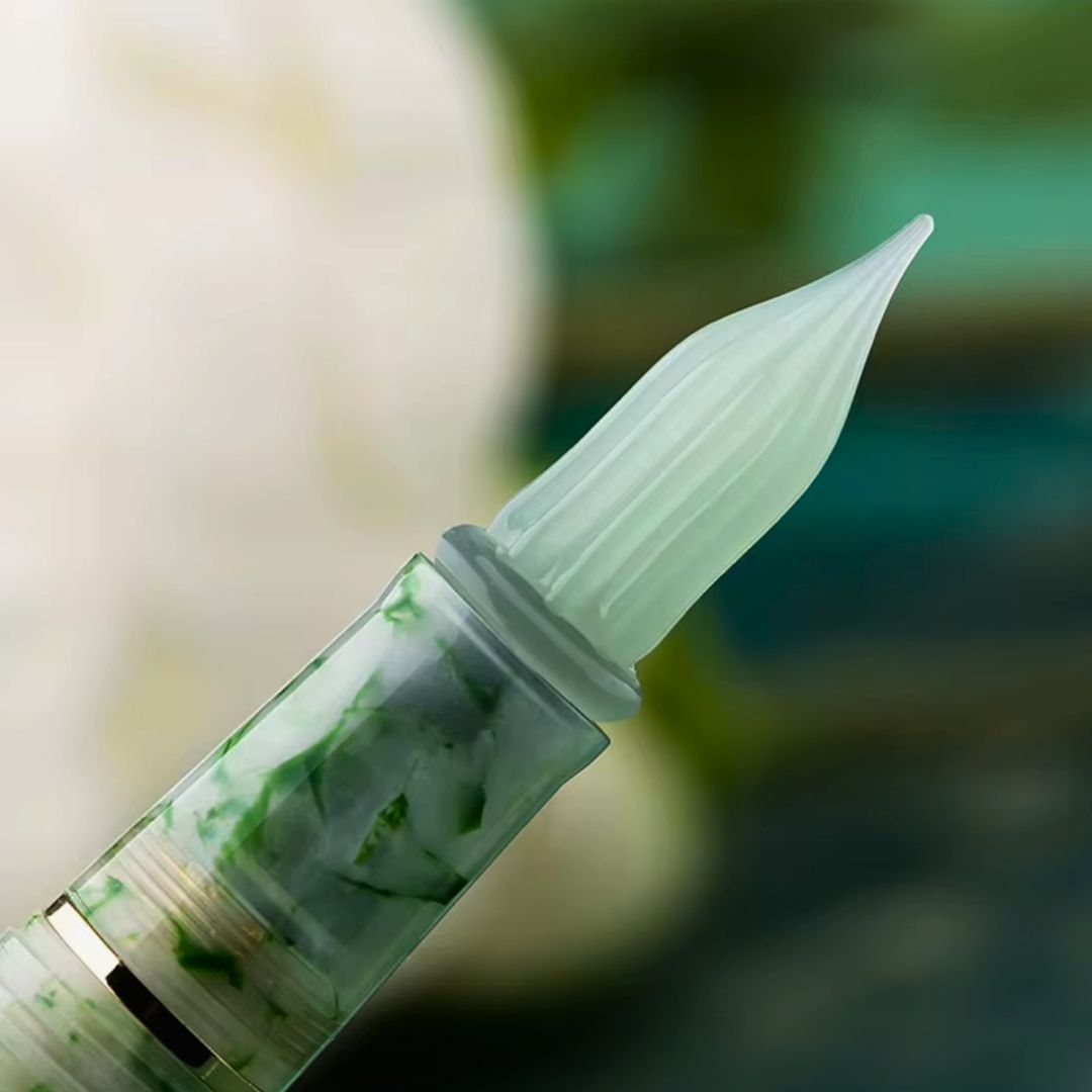Moonman N8 Dual-Use Fountain & Glass Dip Pen – Jade Green Resin Body, Bent Nib, Compact Design