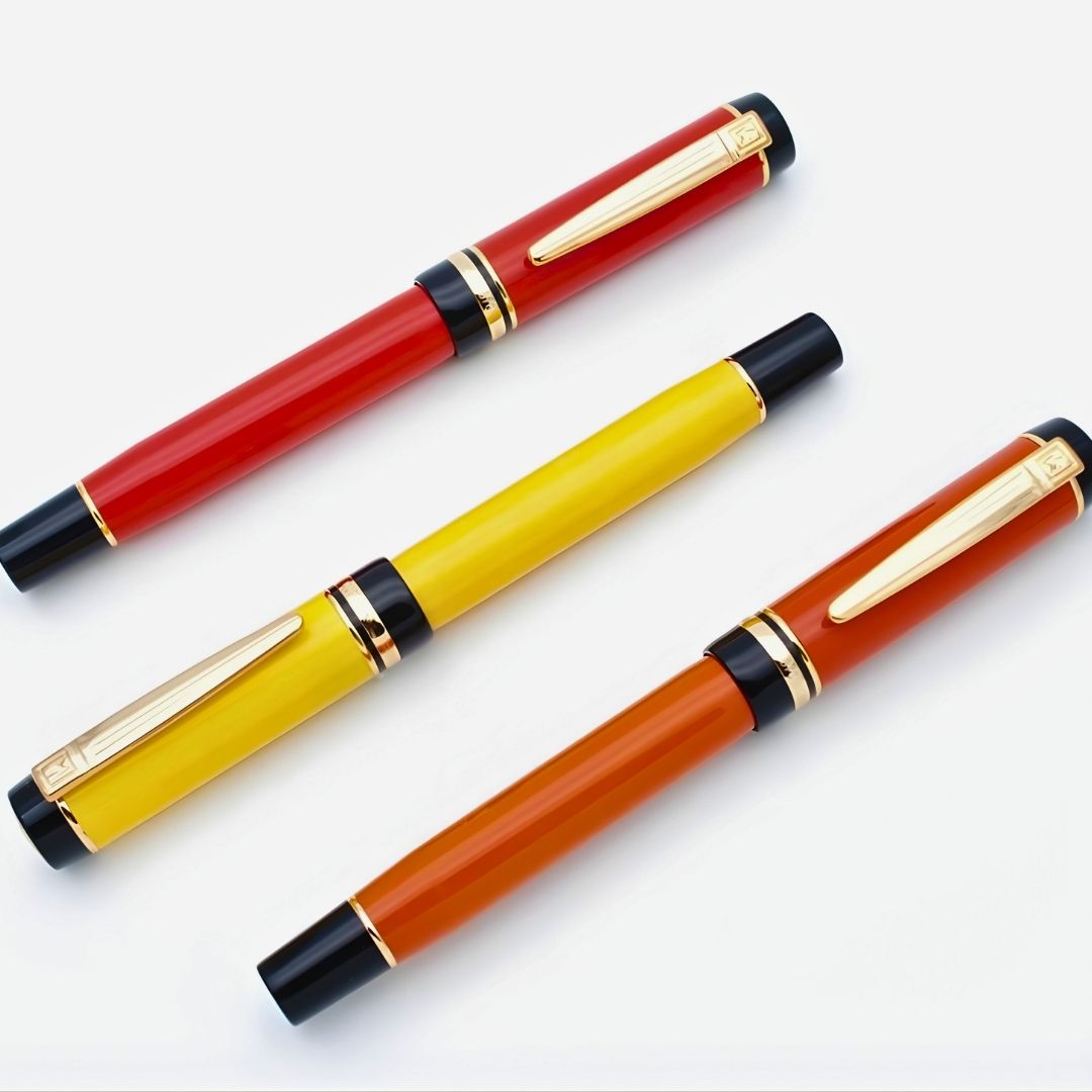 Wing Sung 670 Yellow Acetate Resin Fountain Pen – Fine 0.5mm Nib, Gold Clip, Screw-Type Converter