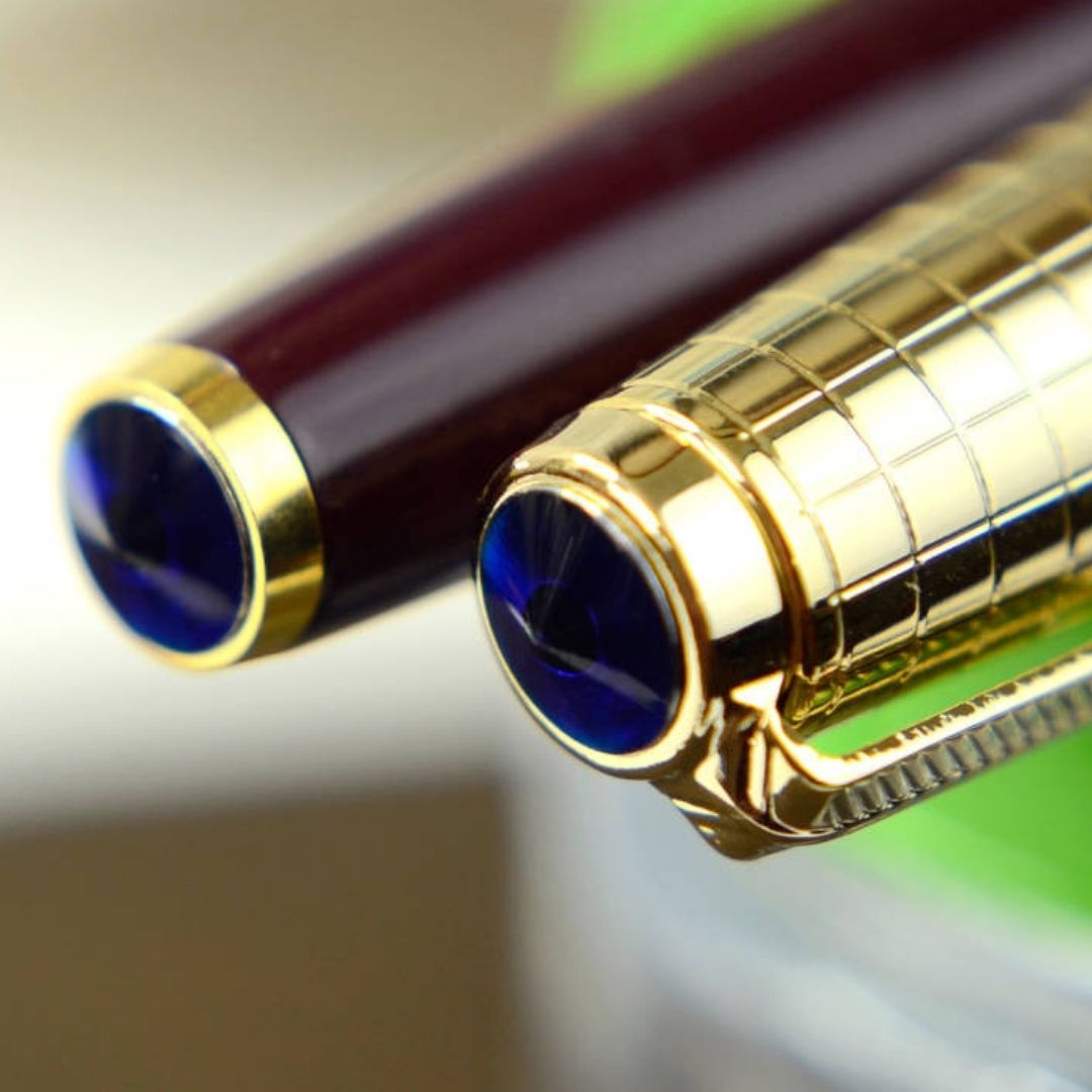 Wing Sung 601A Crimson Vacumatic Fountain Pen – Fine 0.5mm Nib, Golden Cap, Resin Body, Ink Window, Push-Cap with Converter & Box (No Ink)