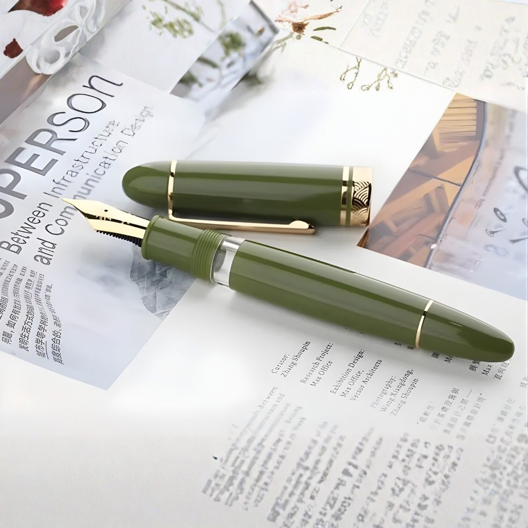 Moonman P140 Piston Fountain Pen – Green Resin | Size #8 Fine/Medium Nib | Brass Piston System | Box