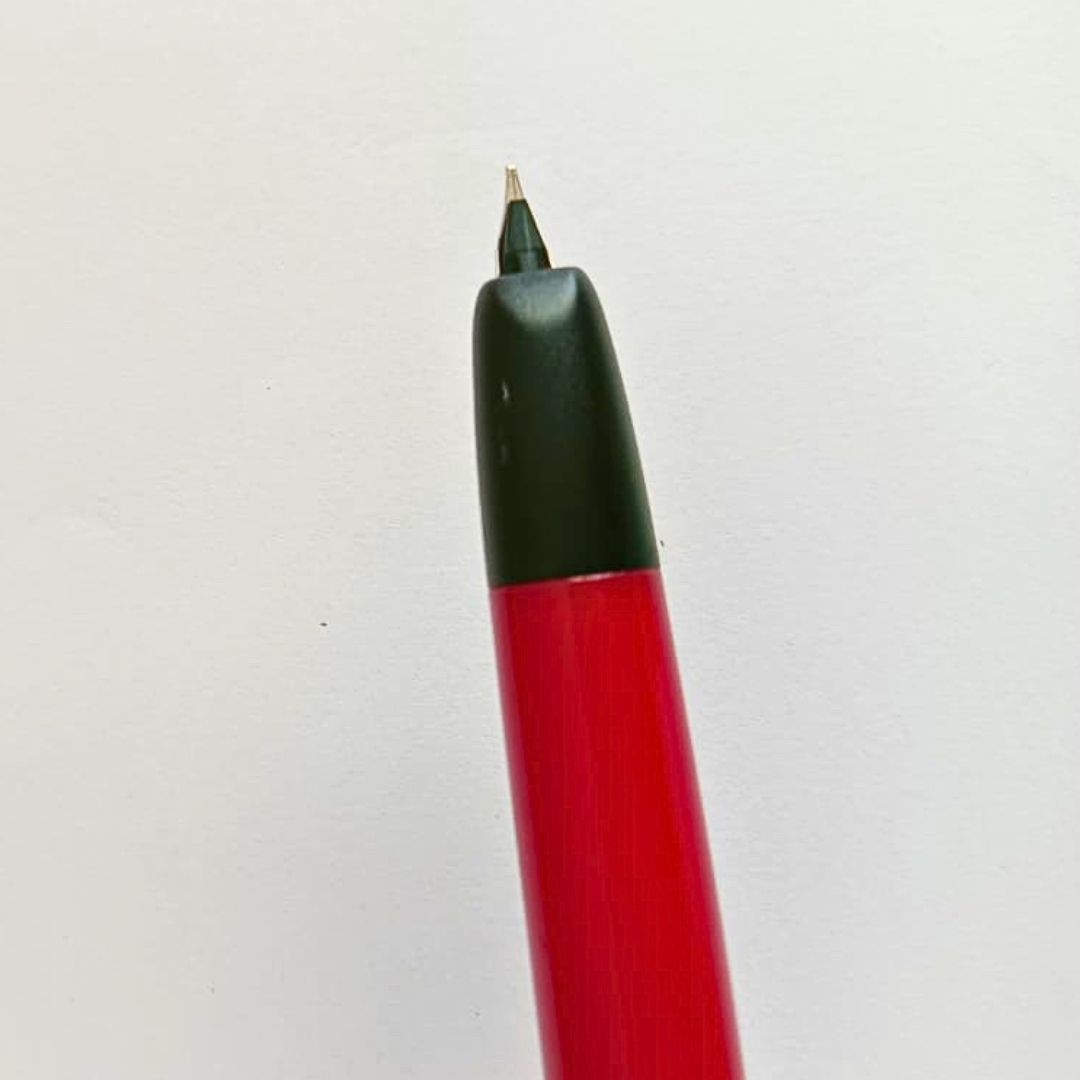 Jinhao 20 Press Retractable Fountain Pen – Palace Red Colors- Plastic Body (Black clip) – Fine & Extra Fine Nib with Converter – Smooth Writing Daily Pen (No Ink Included)