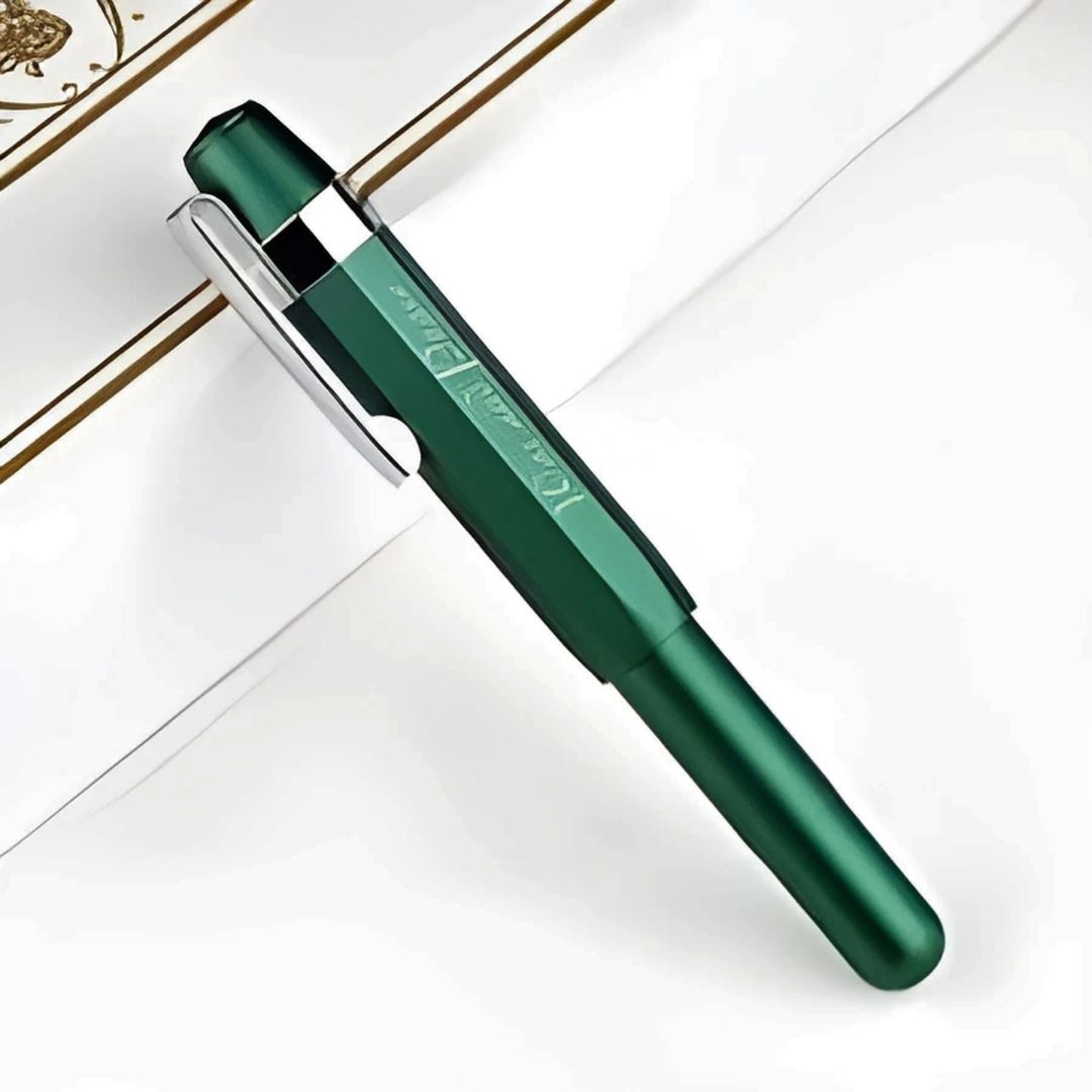Delike Alpha Fountain Pen – Lightweight Aluminum Alloy Body with Clip & Converter, Fine 0.5mm Nib, Compact Design – Red / Green