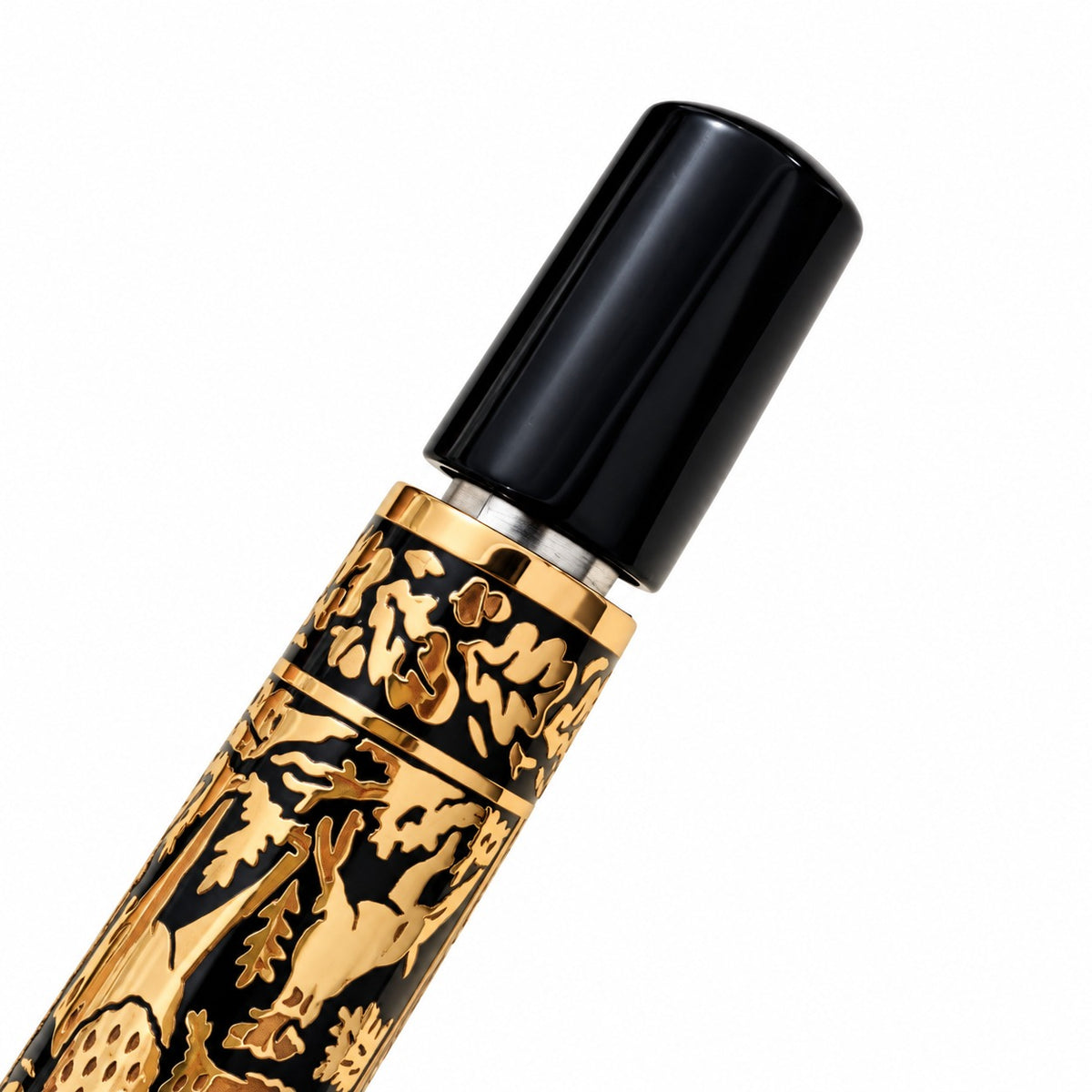 Admok M800 Divine Beast Deer Fountain Pen – Medium Iridium Nib, Piston Filling, Black & Gold