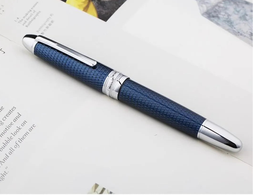 Moonman P136 Twilight Blue Metal Fountain Pen – Piston Filler, Precision Nib, Elegant Design